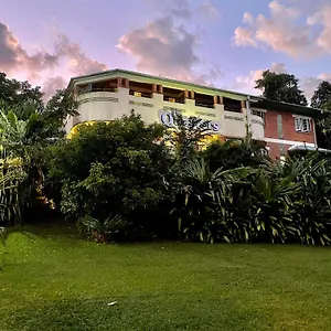 Quarters 3*, Babinda Australia